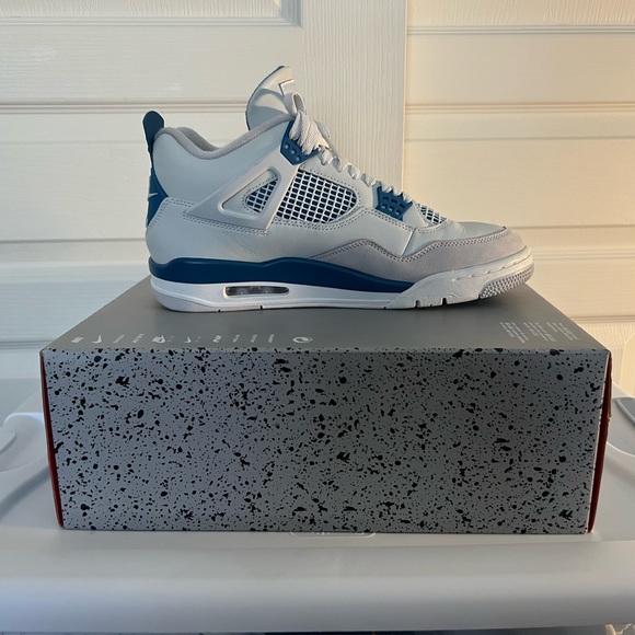 Jordan Sneakers White and Blue